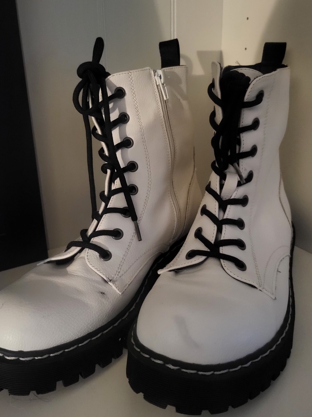 UNIONBAY White Lace-Up Combat Boots with Black Laces